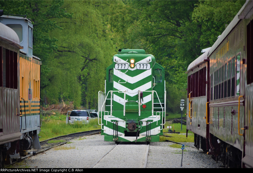 Spring Green & A Matching Locomotive
